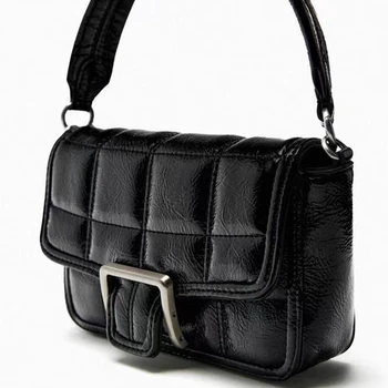 Нова дамски клетчатая стеганая малка чанта с капак за жени 2023, фирмен дизайн, женствена чанта през рамо, чанта през рамо с веригата, основният женски чанта